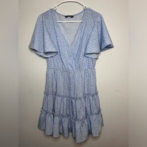 Blue/white floral dress